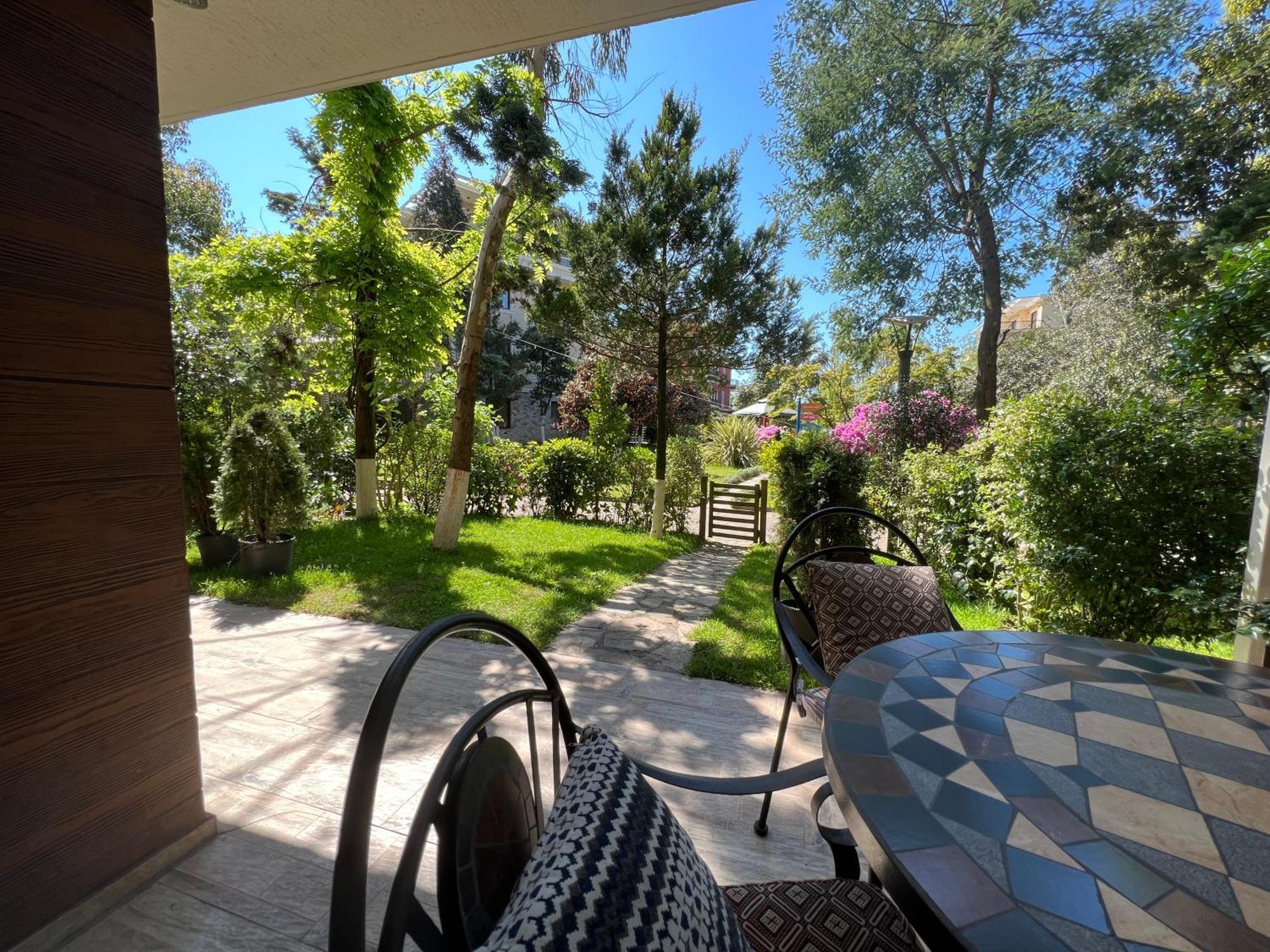 Luxury Oasis Apartment Chakvi Oda fotoğraf